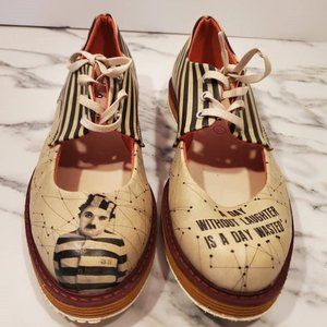 DOGO Shoes Women Vegan Leather Beige Black Stripped Charlie Chaplin Sz. 8 (39)